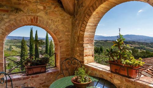 Three-Bedroom Superior Apartment