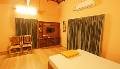 Suite with Garden View