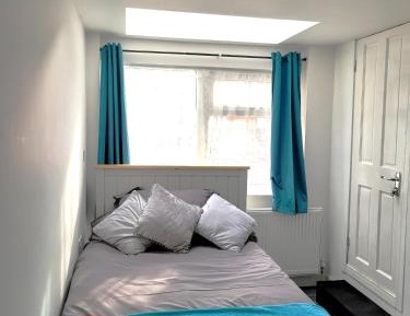 Deluxe Double Room with Shower