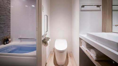 Superior Twin - Separate Bathroom & Toilet  - 2 Adult - Non-Smoking