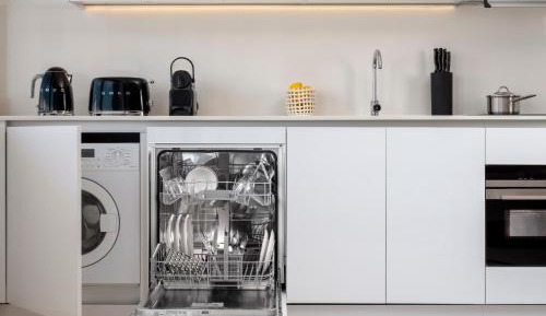 Two-Bedroom King Suite with Sea View