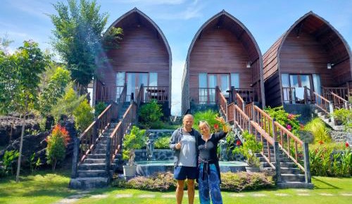 Deluxe Room (2 Adults + 1 Child)