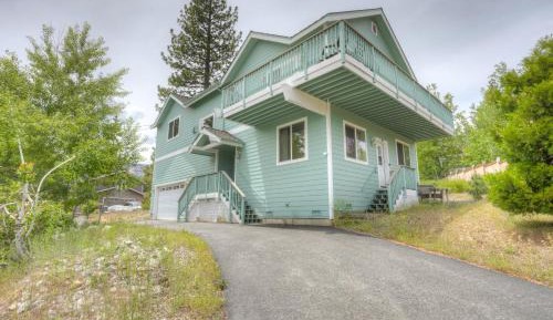 Four bedroom holiday home 