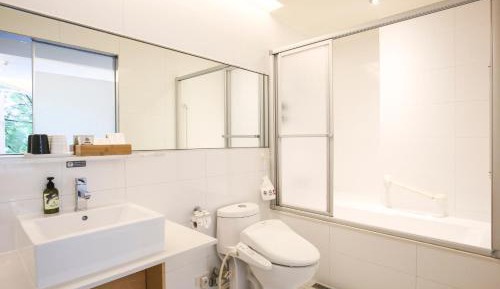 Deluxe Double Room with City View