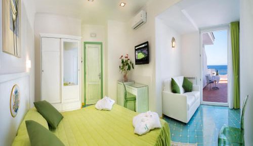 Junior Suite with Private Pool