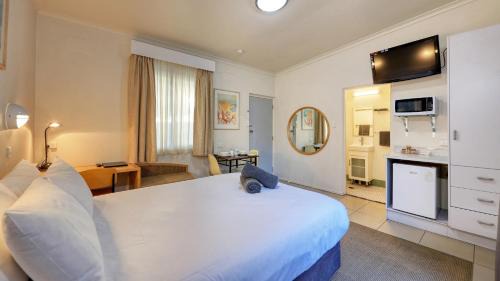 Executive Double Room with Courtyard