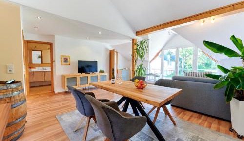 Apartment with Garden View