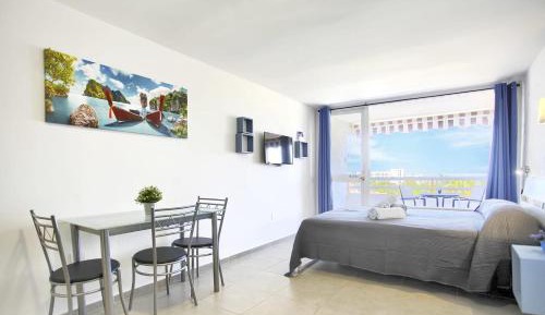 Studio Apartment with Sea View