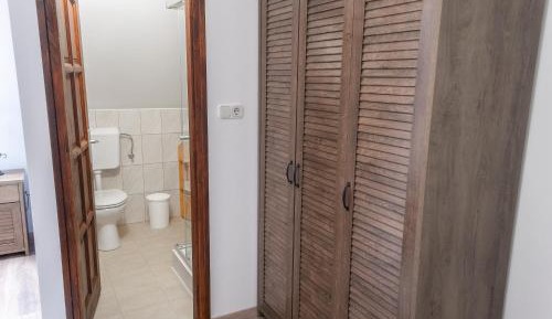 Quadruple Room with Private Bathroom