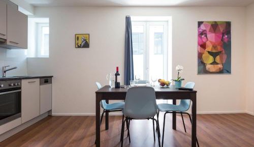 One-Bedroom Apartment with Balcony C