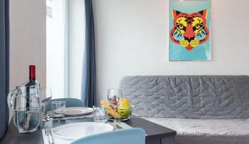 Studio with balcony C