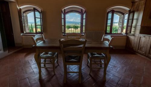 Apartment with Garden View