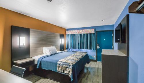 King Room - Non-Smoking
