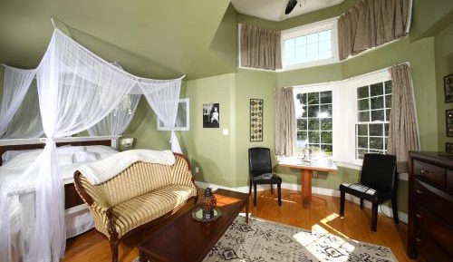 Executive King Room with Spa Bath