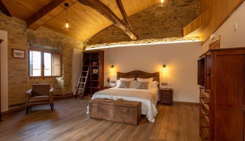 Suite with Garden View