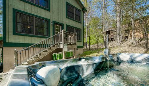 Four bedroom holiday home 