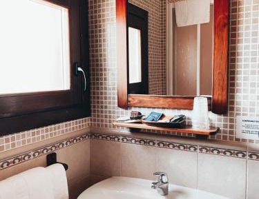 Twin Room with Extra Bed