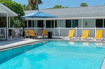 One Bedroom King Suite