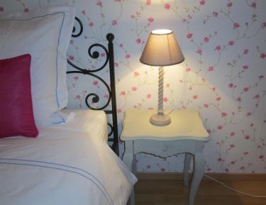 One-Bedroom Deluxe Apartment