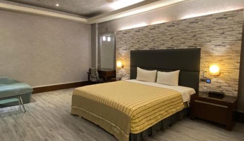 Classic Quadruple Room