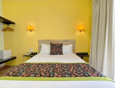 Standard Queen Room