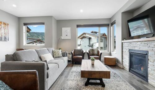Three-Bedroom Townhouse