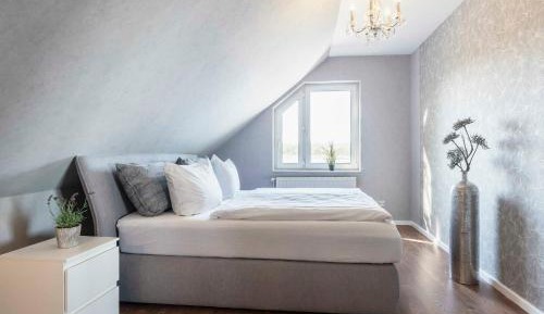 Suite with Lake View