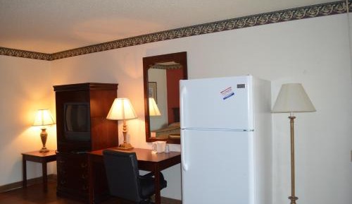 Queen Room with Two Queen Beds - Smoking