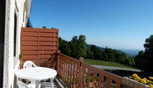 Apartment with Shower