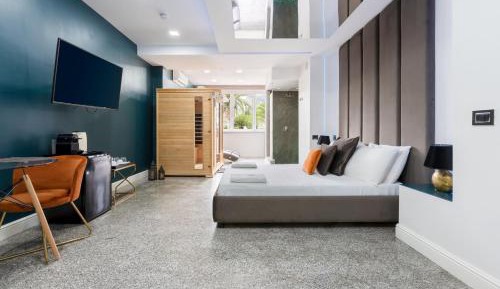 King Room with Spa Bath