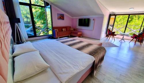 Deluxe Quadruple Room