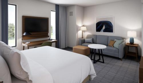 Queen Studio Suite - Non-Smoking