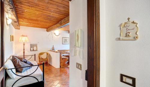 Superior One-Bedroom Apartment
