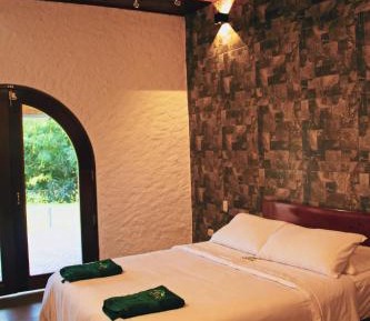 Junior Suite with Pool View