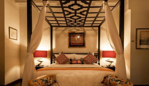 Hutton Deluxe King Room with Jacuzzi and Balcony