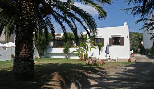 Villa - Beach Front