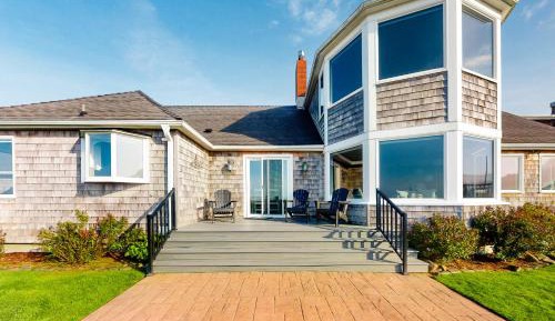 Four bedroom holiday home 