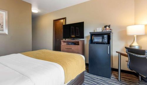 Queen Room - Disability Access/Non-Smoking