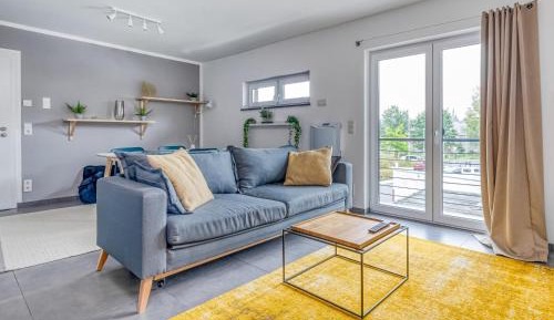 One-Bedroom Suite with Balcony