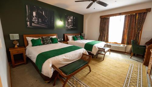 Deluxe Queen Room with Two Queen Beds