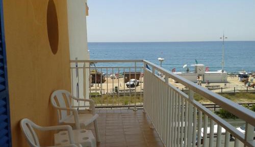 Quadruple Room with lateral Sea View (2 Adults + 2 Children)