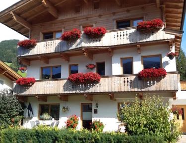 Apartment with Garden