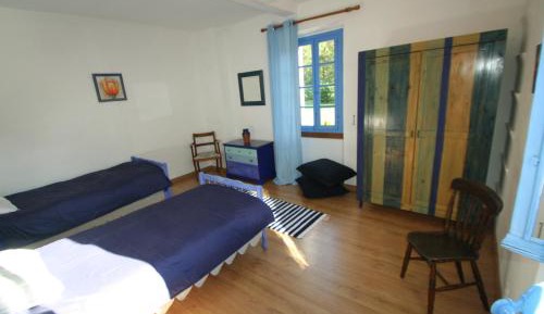 Economic Two-Bedroom Apartment (4 adults)