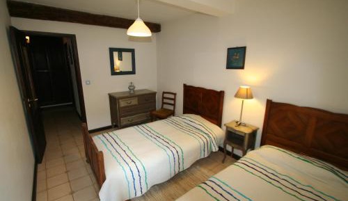 Standard Two-Bedroom Cottage (4 Adults)
