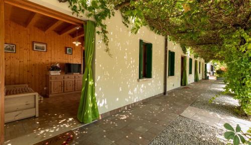 One-Bedroom Apartment (2 Adults)