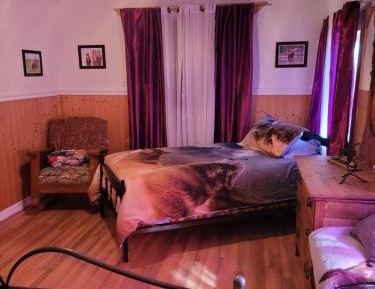 Deluxe Double Room (2 Adults + 1 Child)