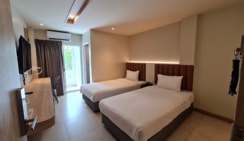 Deluxe Double or Twin Room