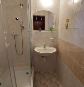 Economy Single Room