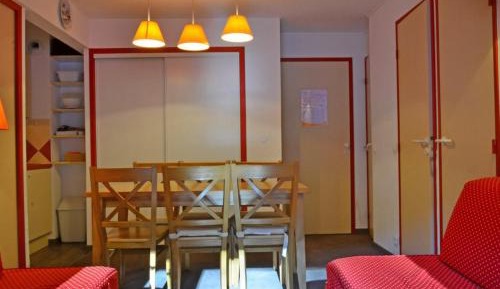 Apartment (6 Adults)