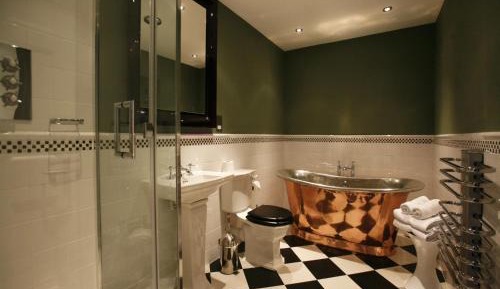 Signature Ivy Superior Room